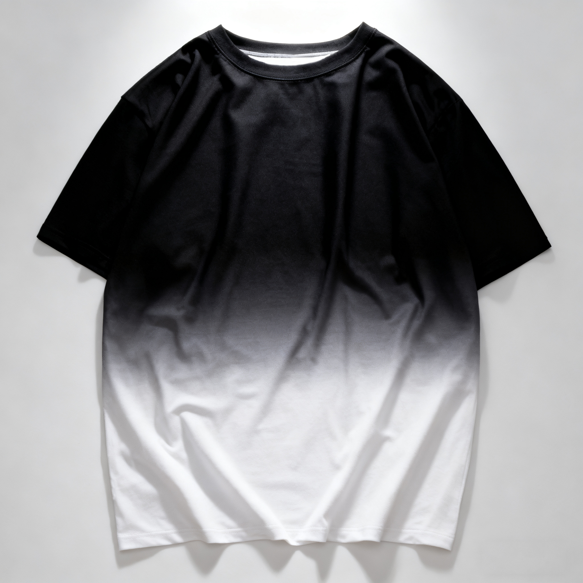 Men's Black & White Gradient Short Sleeve T-Shirt: Urban Street Style Essential for Trendsetters