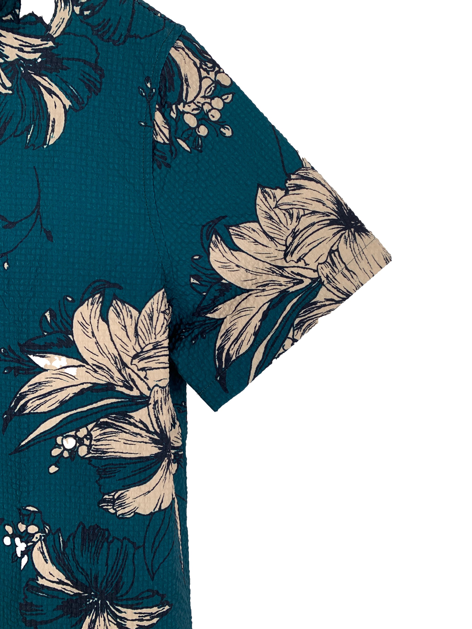 Men's Relaxed Fit 100% Nylon Floral Print Camp Collar Short Sleeve Shirt - Hawaiian Beach Vacation Casual Shirt