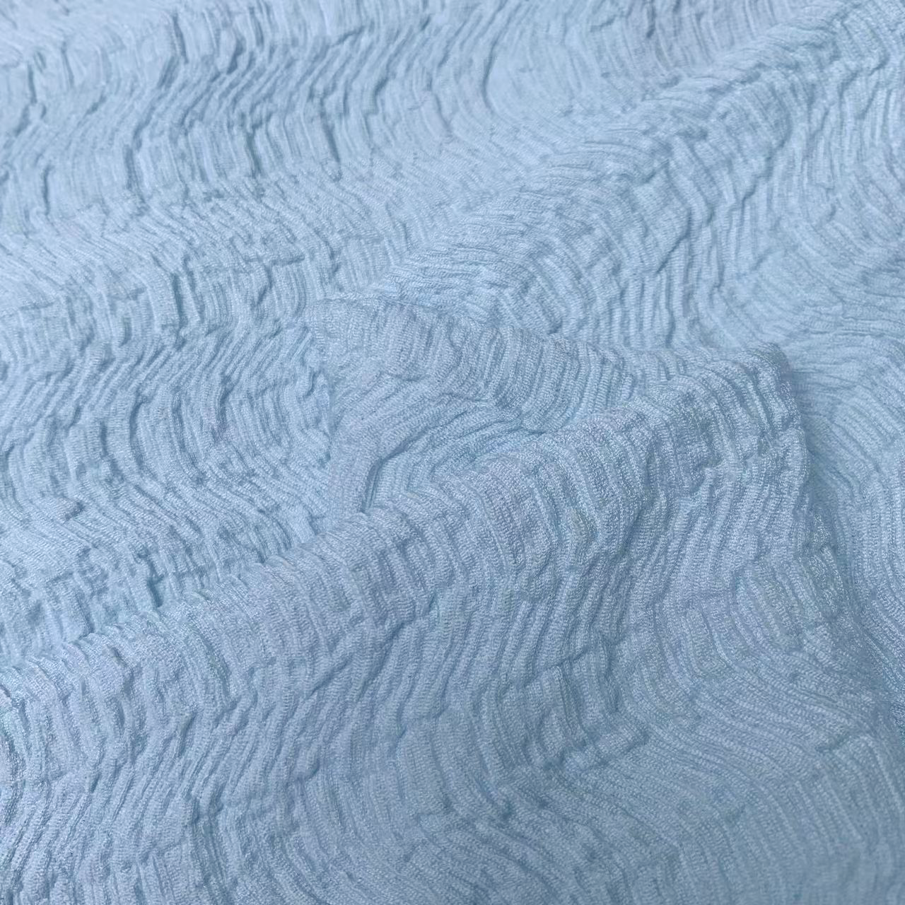 蓝色短裤