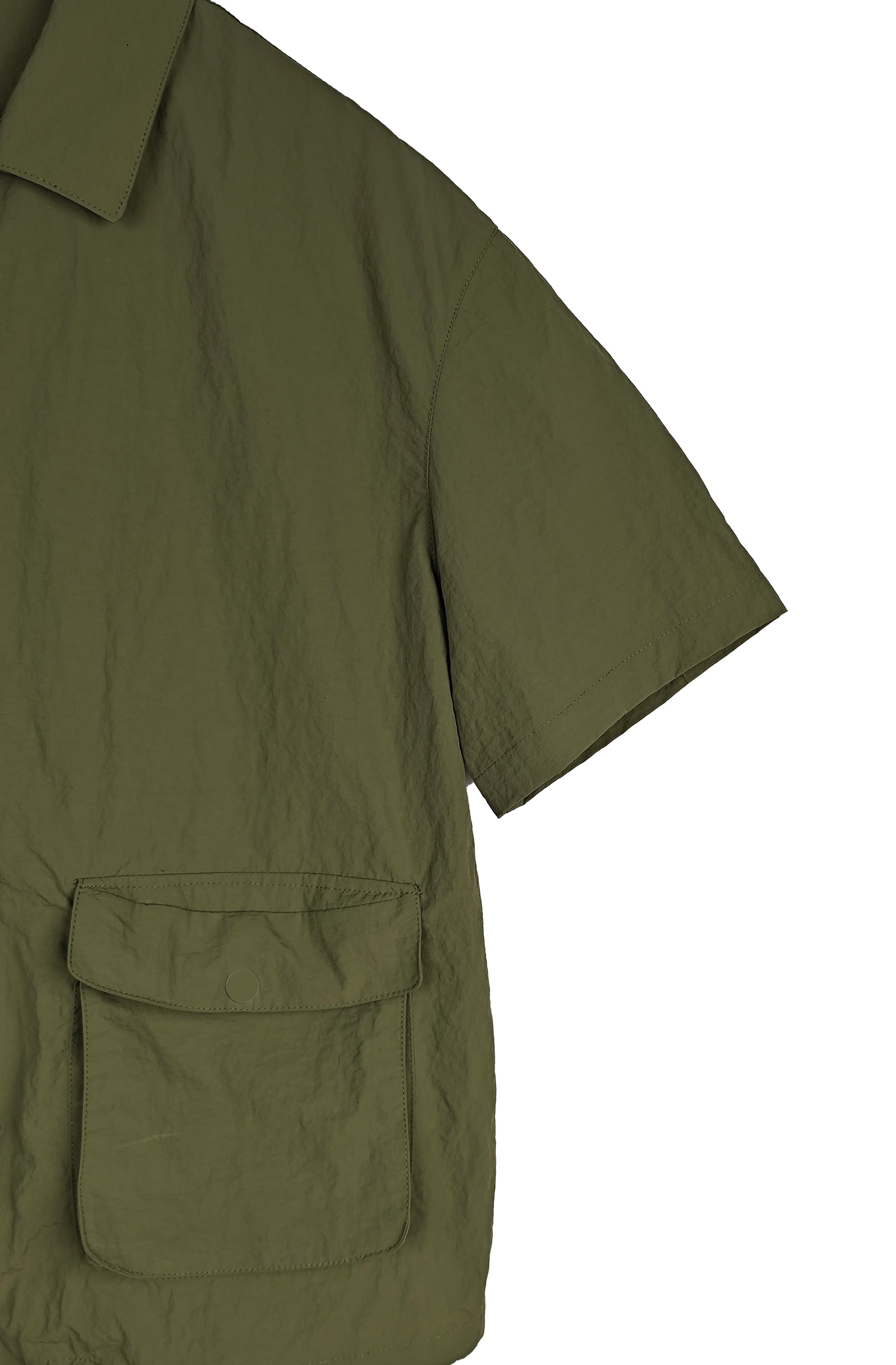 Men's Relaxed Fit 100% Nylon Short Sleeve Shirt - Collared Casual Top with Dual Patch Pockets