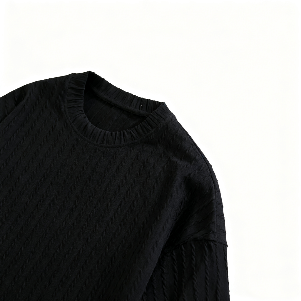 Men's Textured Short-Sleeve T-Shirt - Minimalist Elegance with Subtle Detailing