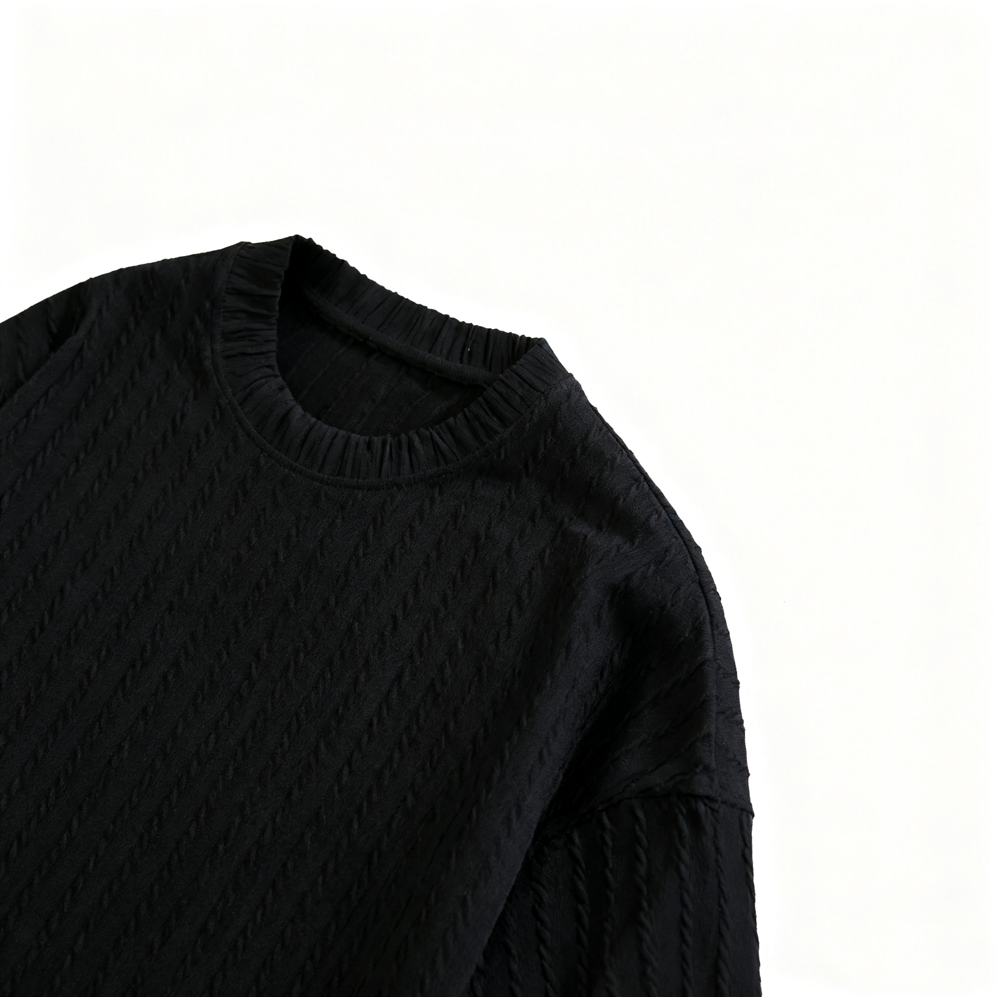 Men's Textured Short-Sleeve T-Shirt - Minimalist Elegance with Subtle Detailing