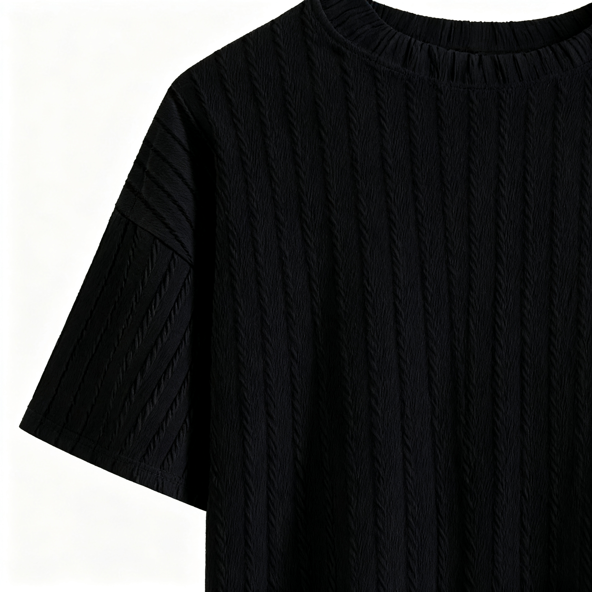 Men's Textured Short-Sleeve T-Shirt - Minimalist Elegance with Subtle Detailing