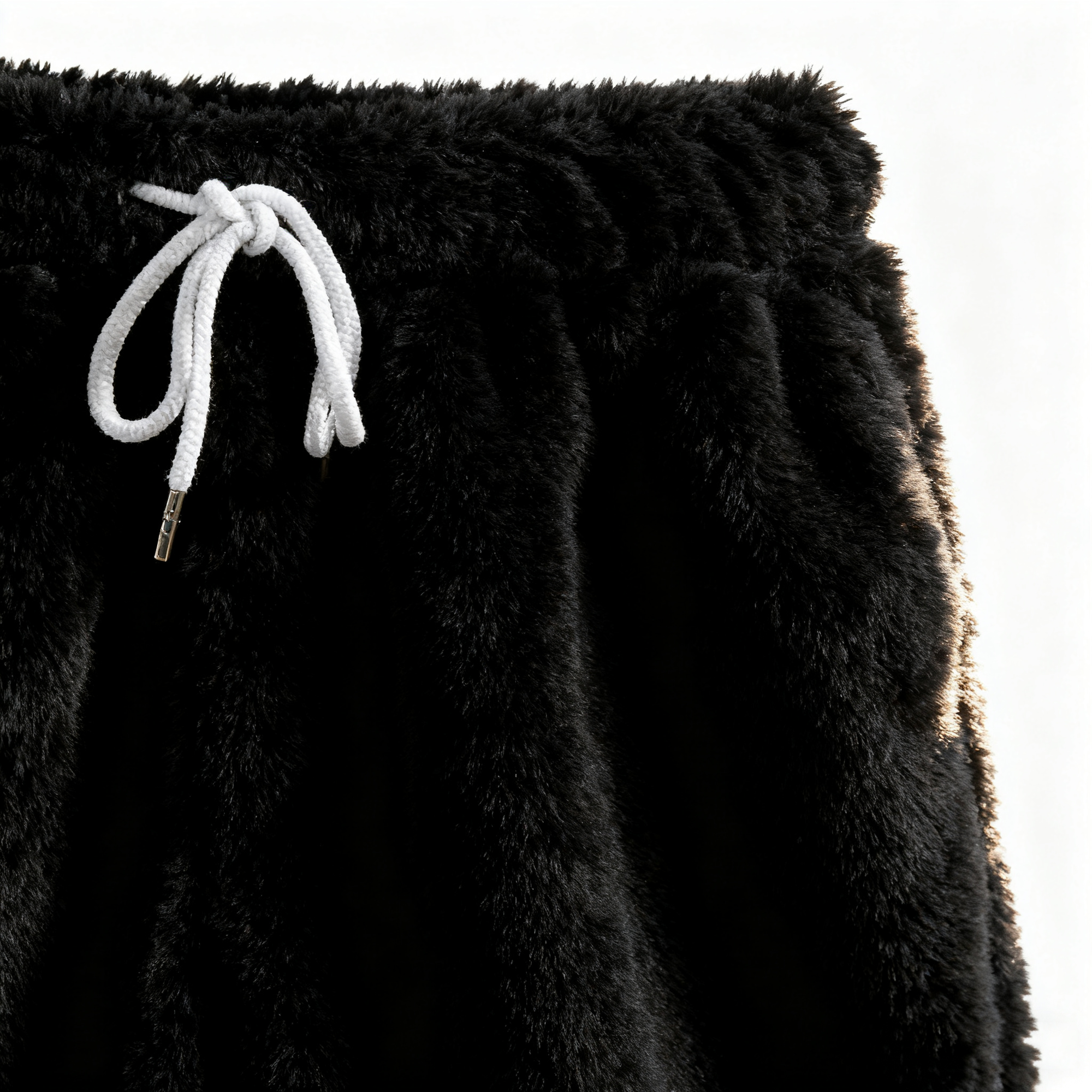 Men's Fuzzy Casual Shorts - Indulge in Luxurious Comfort & Edgy Style for Leisure Moments