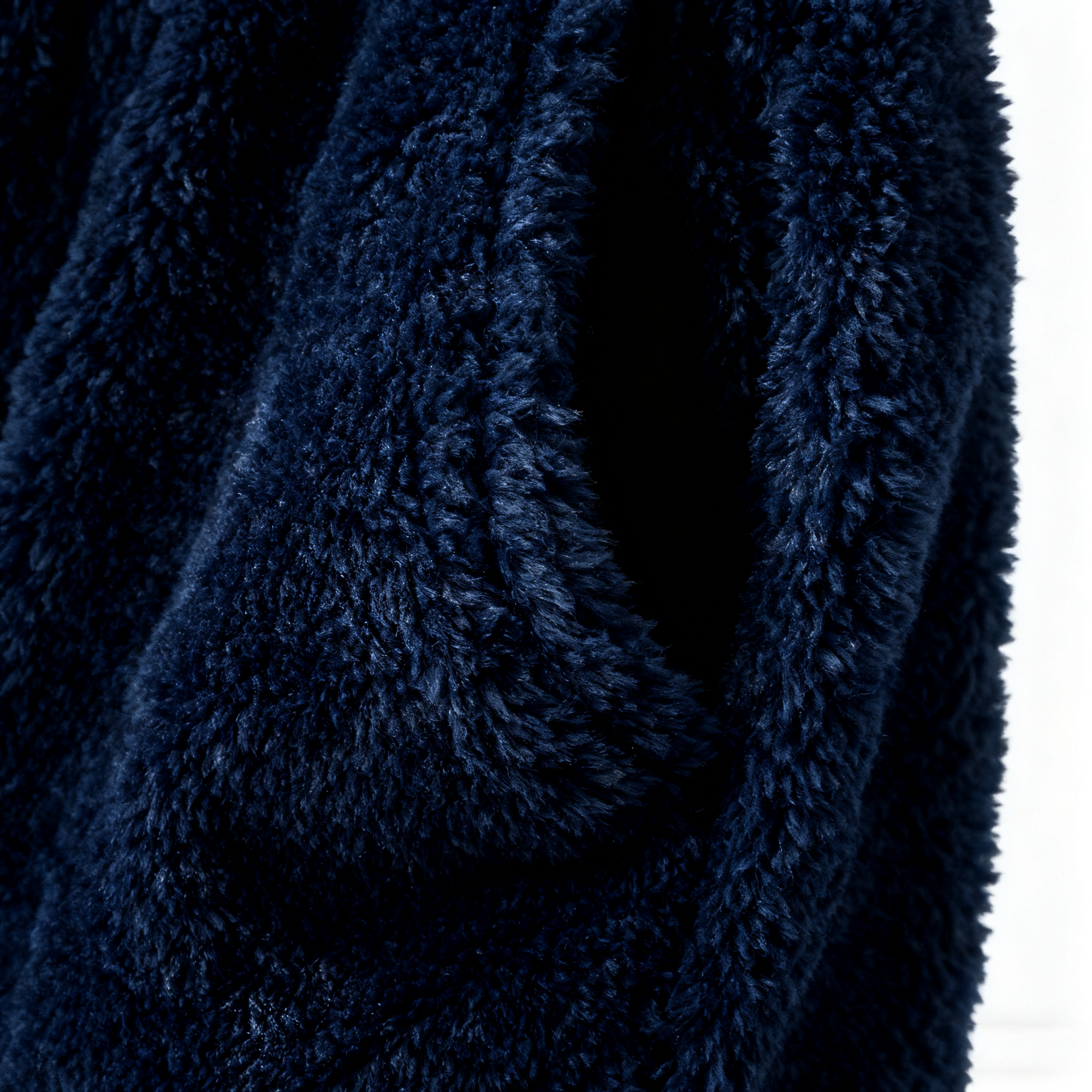 Men's Plush Casual Shorts – Indulge in Cloud-Like Comfort with Street-Ready Sophistication