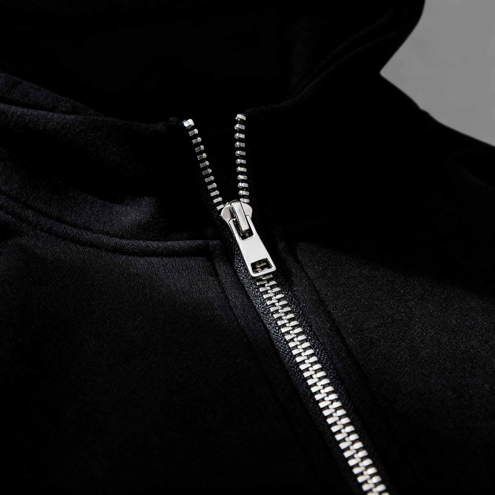 Men's Half-Zip Hoodie: A Fusion of Urban Style, Comfort & Versatility for Casual Days, Streetwear Looks & Everyday Adventures