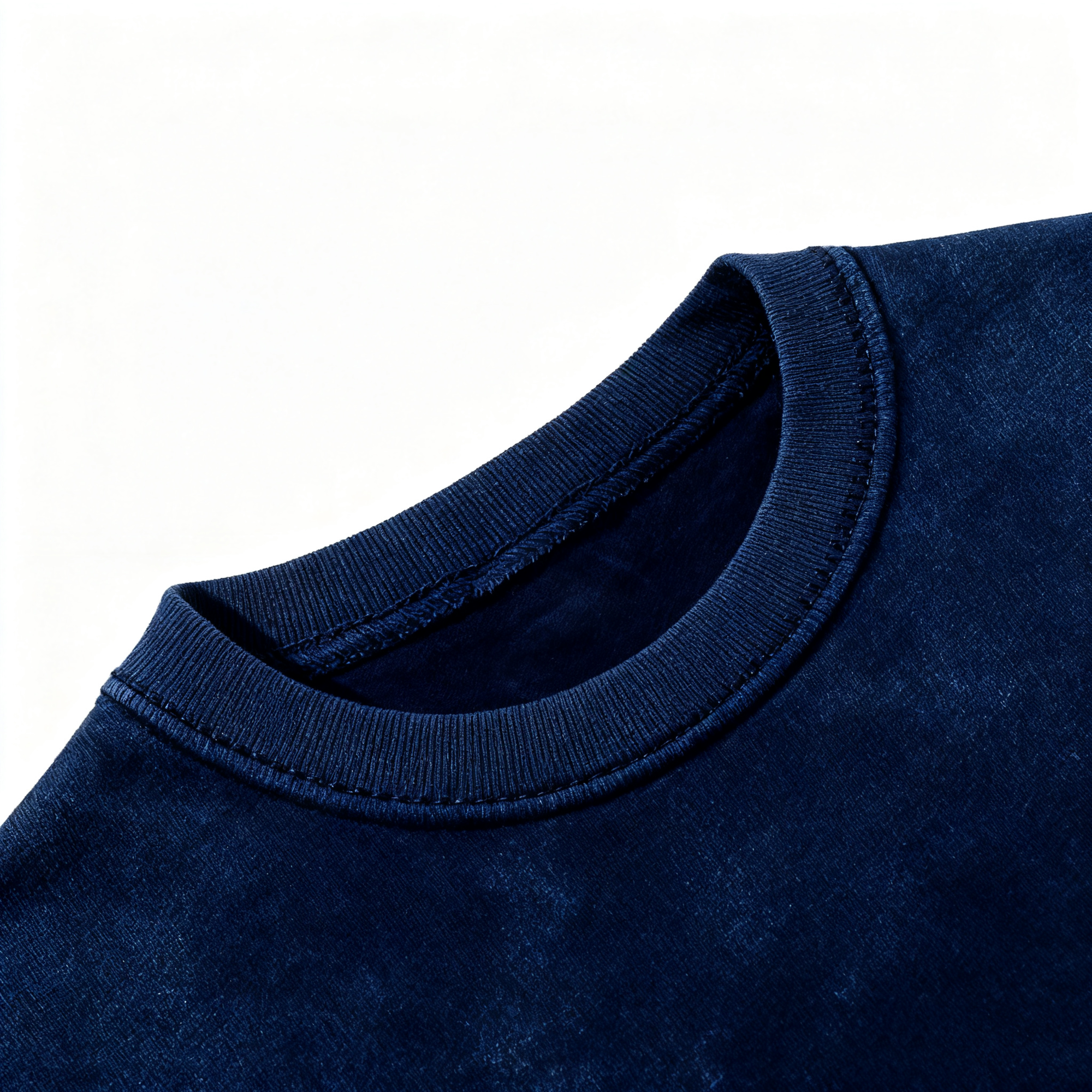 Vintage Washed Navy Oversized T-Shirt: Retro Aesthetic & Laid-Back Streetwear Vibes