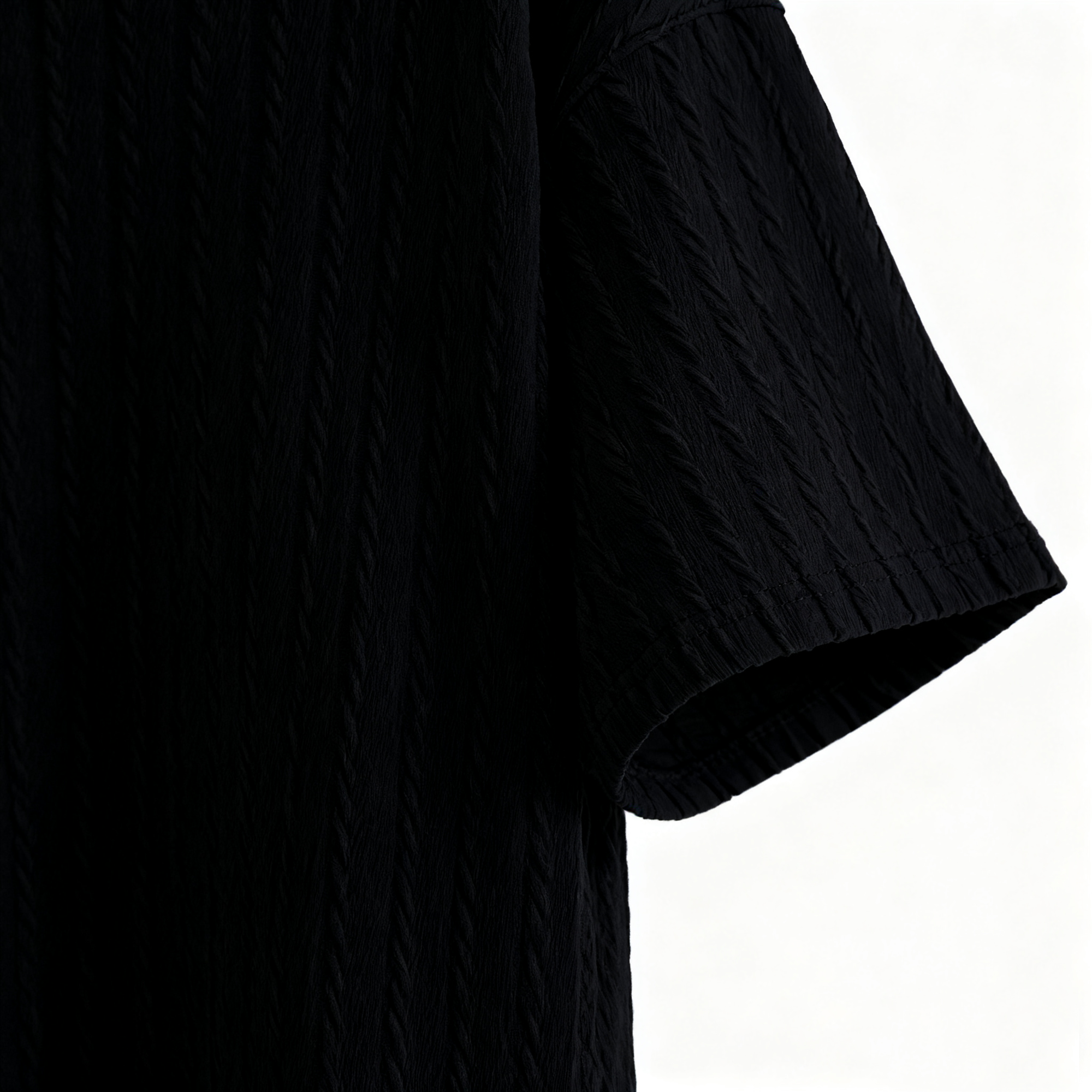 Men's Textured Short-Sleeve T-Shirt - Minimalist Elegance with Subtle Detailing