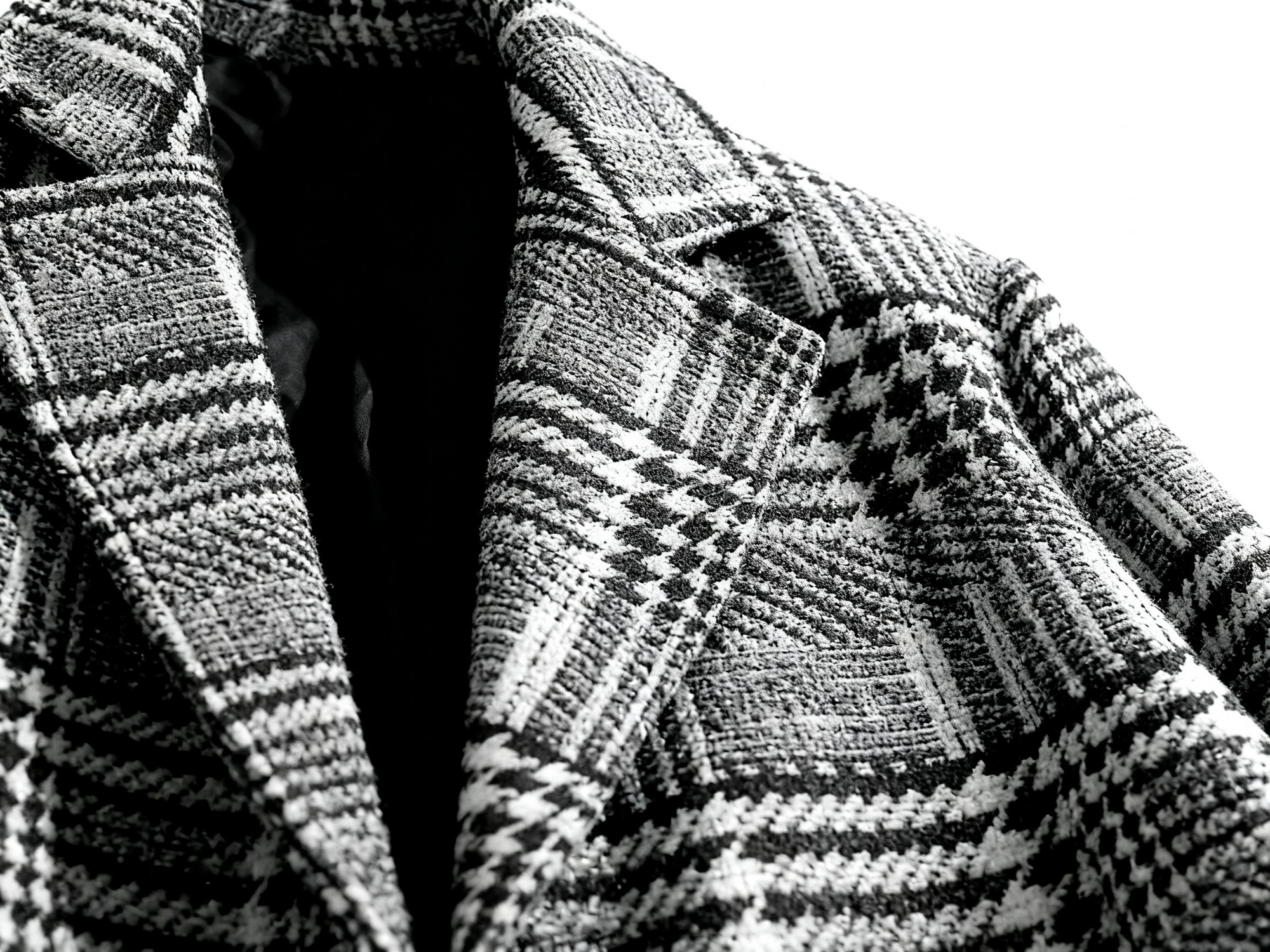 Men's Plaid Trench Coat - Timeless Sophistication & Modern Versatility for Every Occasion
