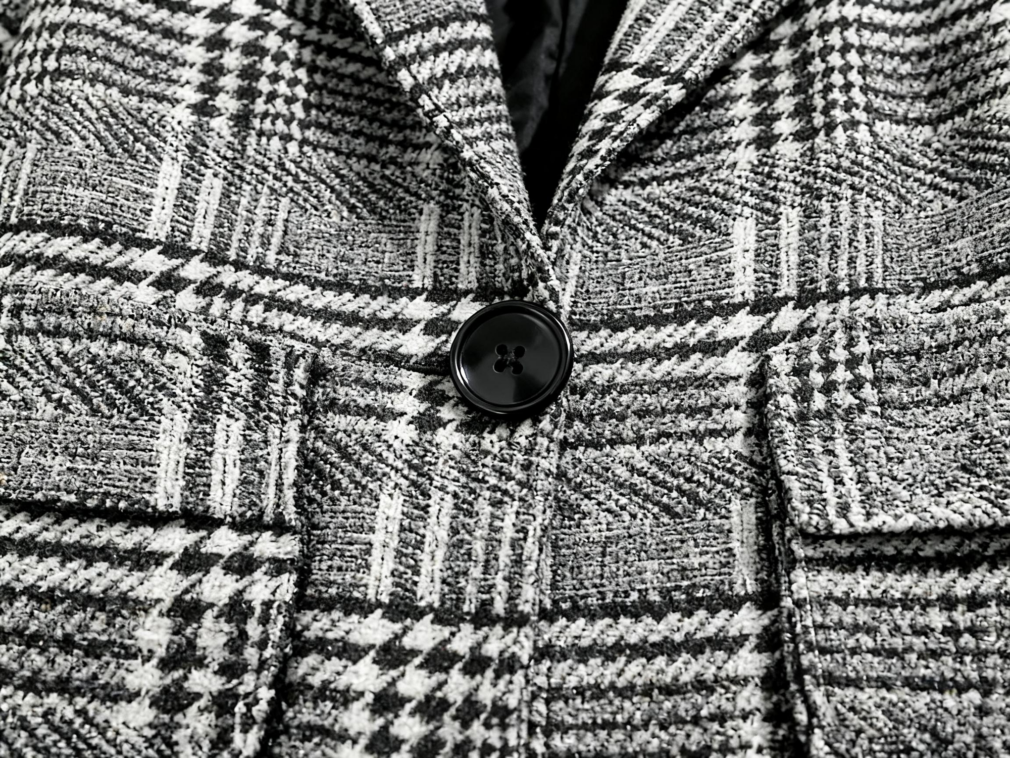 Men's Plaid Trench Coat - Timeless Sophistication & Modern Versatility for Every Occasion
