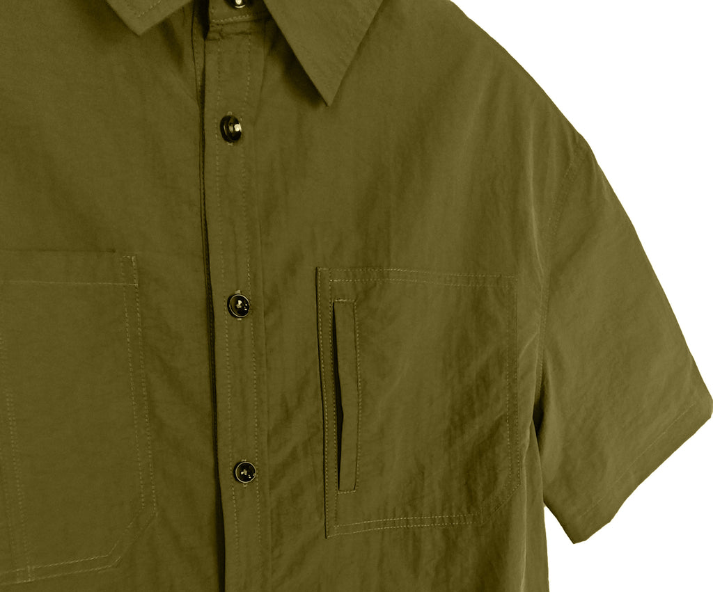 Men's Relaxed Fit 100% Nylon Short Sleeve Shirt - Button-Down Collared Casual Top with Utility Pockets