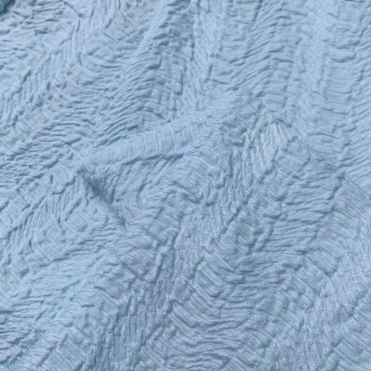 蓝色短裤