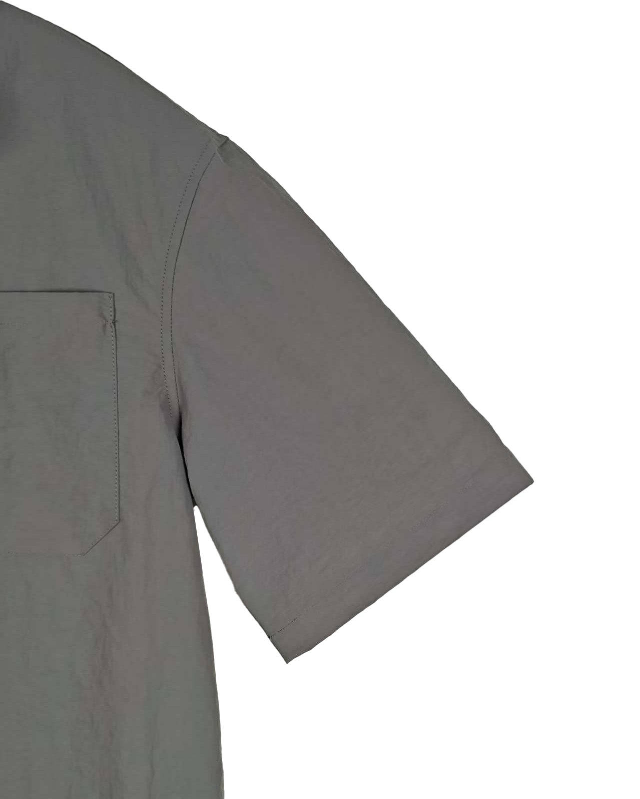 Men's Relaxed Fit Short Sleeve Polo Shirt - 100% Nylon Lightweight Half-Button Collared Top with Chest Pocket for Casual Daily Wear