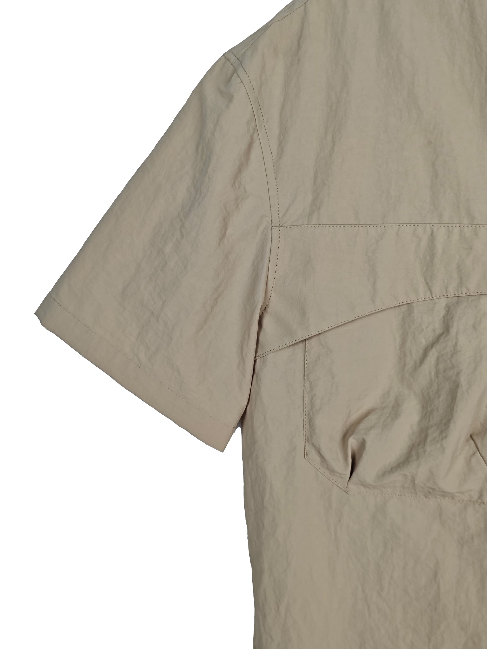 Men's Relaxed Fit 100% Nylon Short Sleeve Shirt - Button-Down Collared Casual Top with Flap Pockets