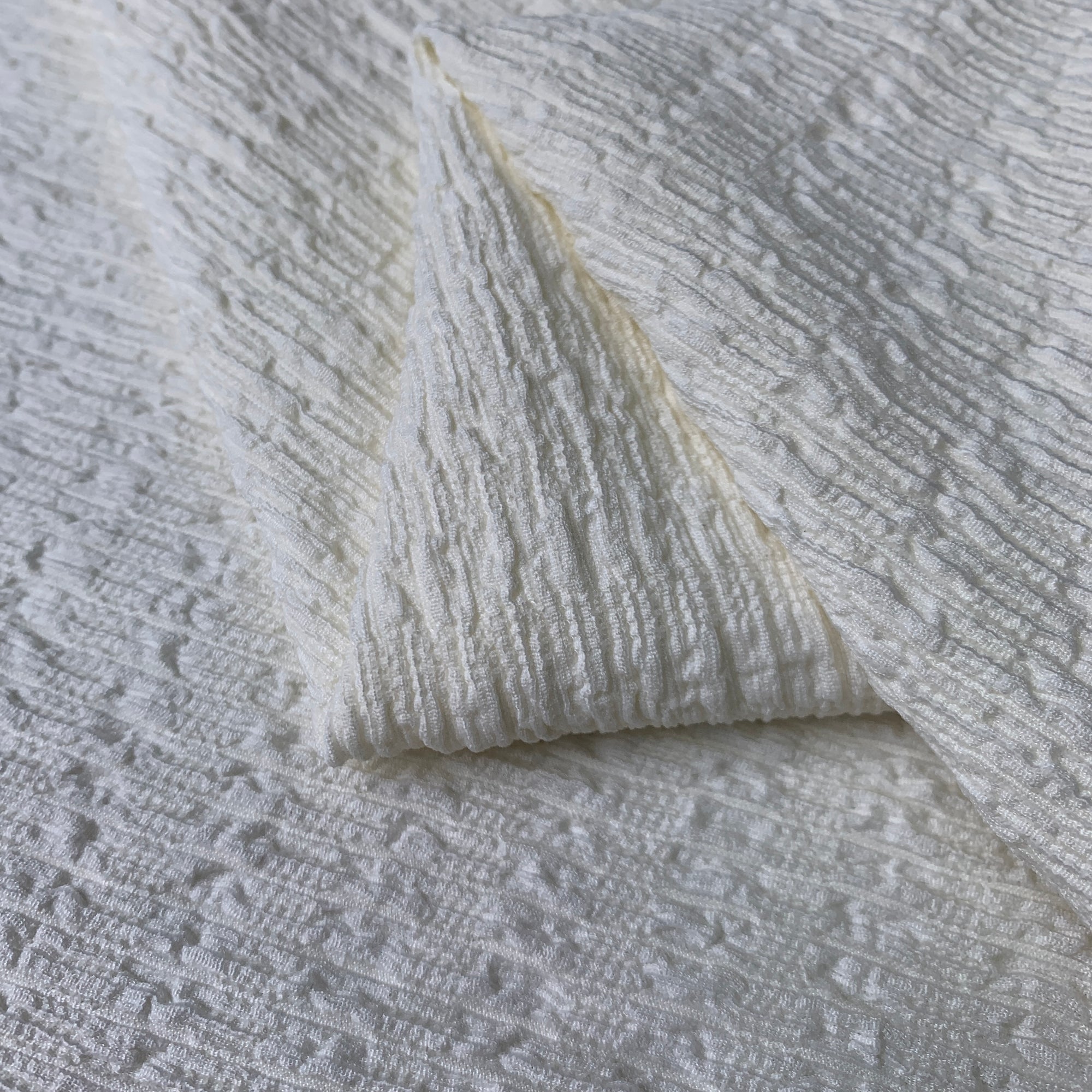 95% Polyester 5% Spandex Drawstring Shorts: Lightweight Comfort & Effortless Style